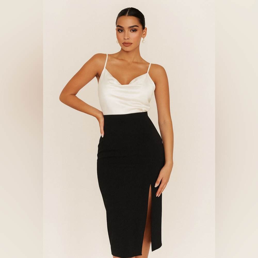 Intermix Black Scuba Pencil Skirt Sz. M‎